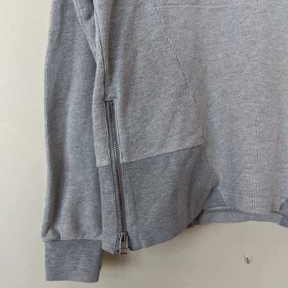 Adidas Grey Crewneck - Picture 3 of 6